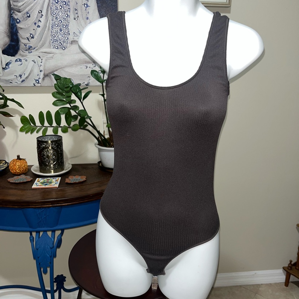SKIMS Gray Ribbed Thong Bodysuit - S